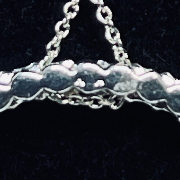 Silver Tone Necklace With Rhinestone Circle Pendant Signed NR (5571) - Picture 5 of 7